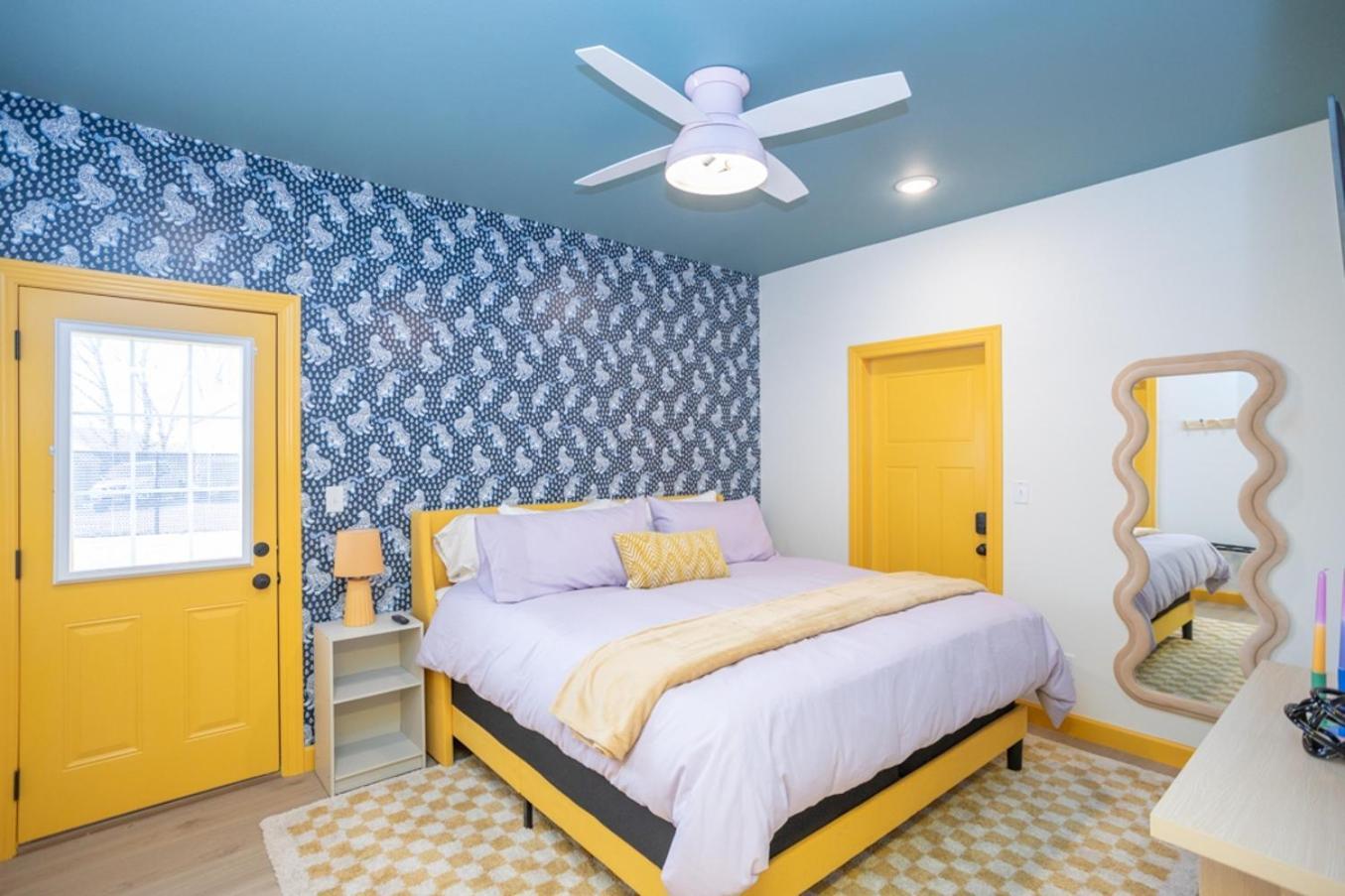 Luxury With Hot Tub Near Ft Leonard Wood Hébergement de vacances
